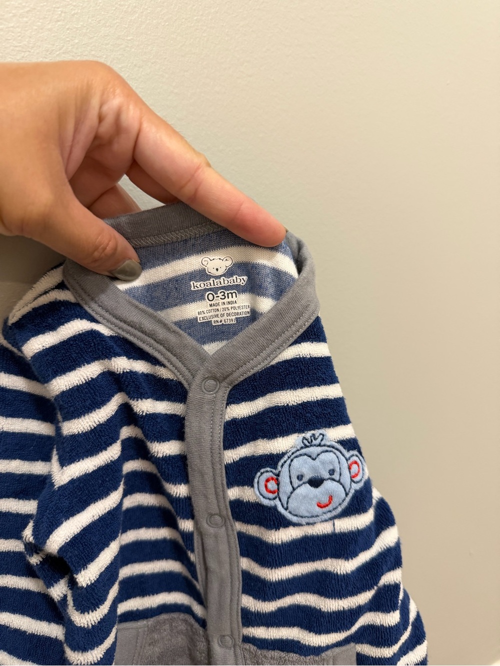 ❤️ BUNDLE 4 for $20 Koalababy One-Piece with Monkey Patch 0-3M - Picture 3 of 3